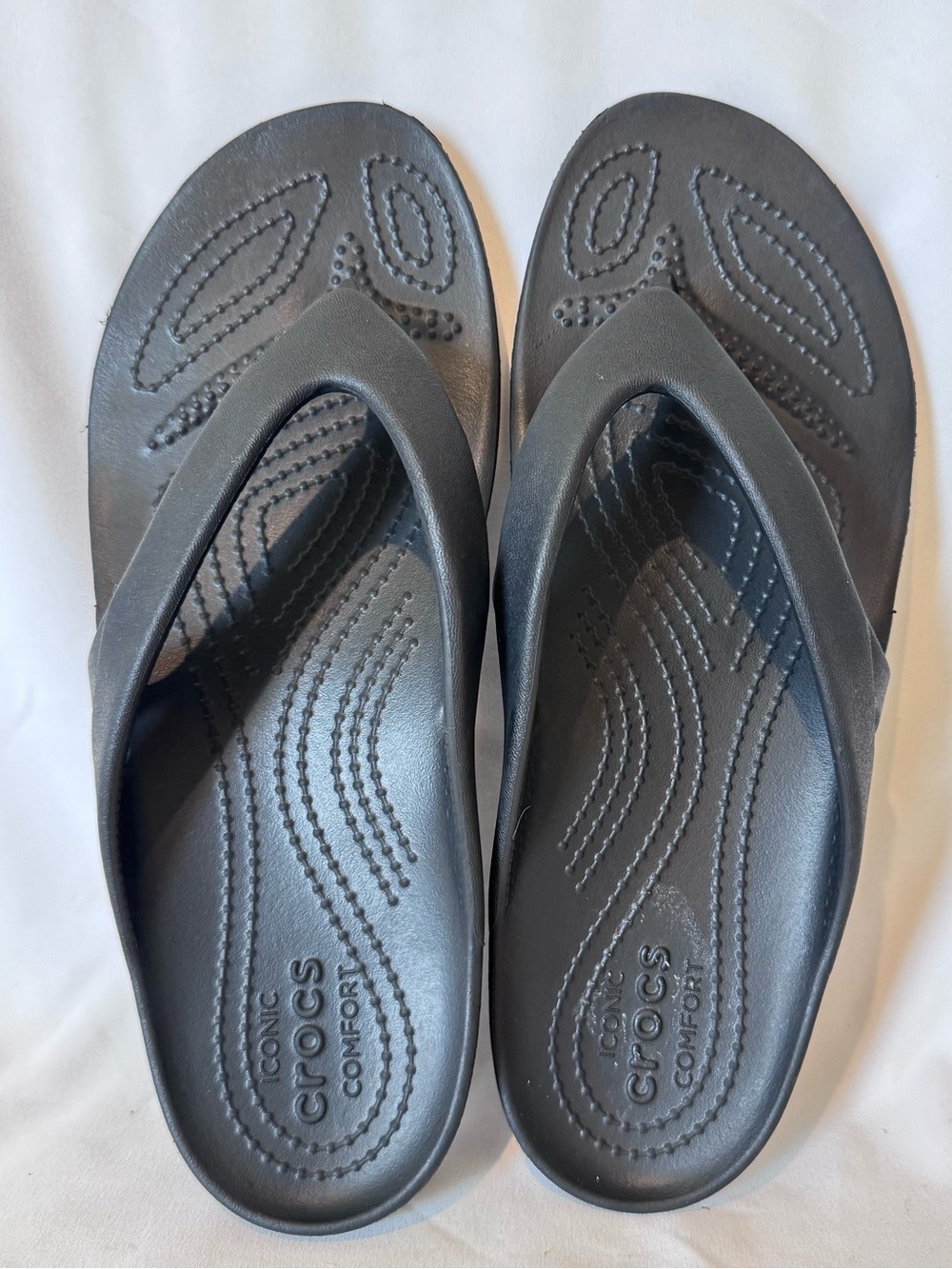 Crocs Womens Kadee II Flip Flop Black Sandals Comfort Waterproof Beach Pool Sz 9